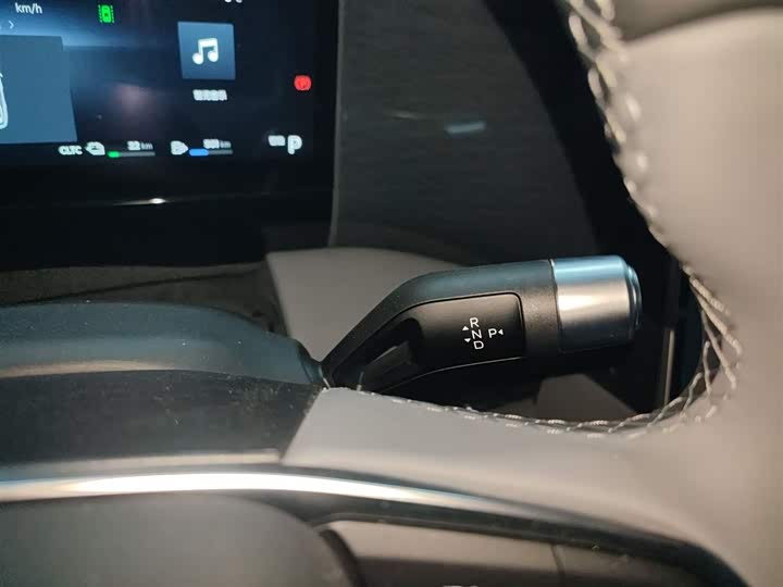 Geely Galaxy L7 2025 2025款 EM-i 115km 探索版