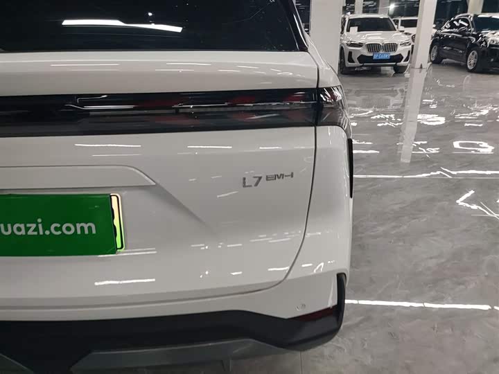 Geely Galaxy L7 2025 2025款 EM-i 115km 探索版