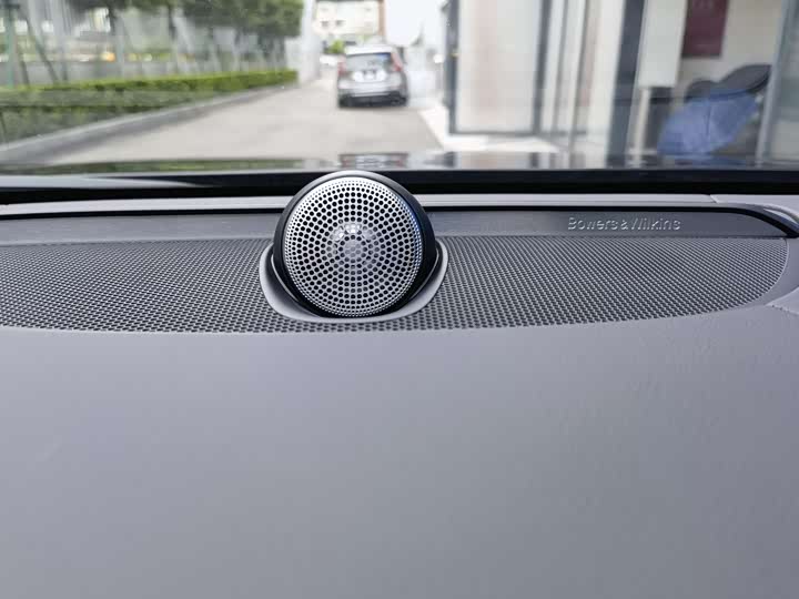 Volvo S90 Hybrid 2025 2025款 插电式混动 四驱长续航智雅豪华版