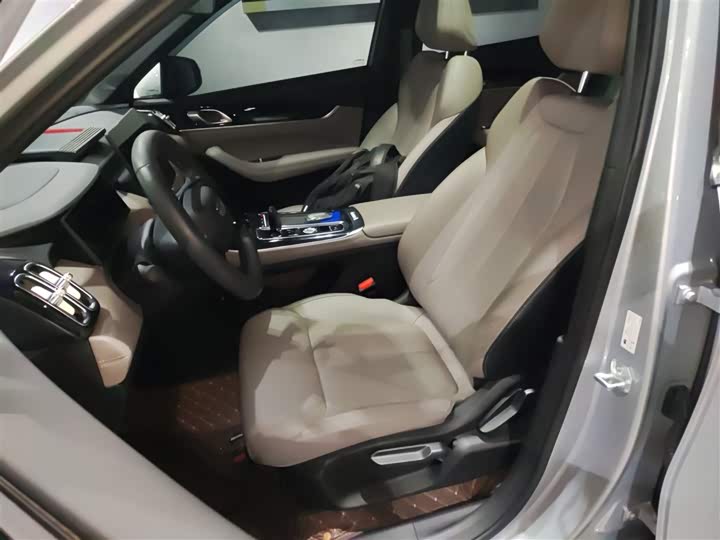 Geely Atlas L 2025 2025款 第四代 1.5TD DCT 扬帆