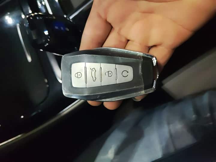 Geely Atlas L 2025 2025款 第四代 1.5TD DCT 扬帆