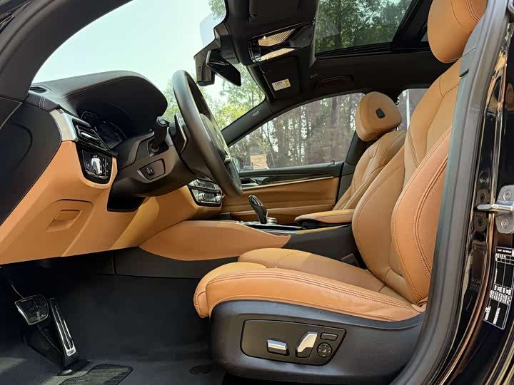 BMW 6 Series GT 2022 2022款 630i M运动套装