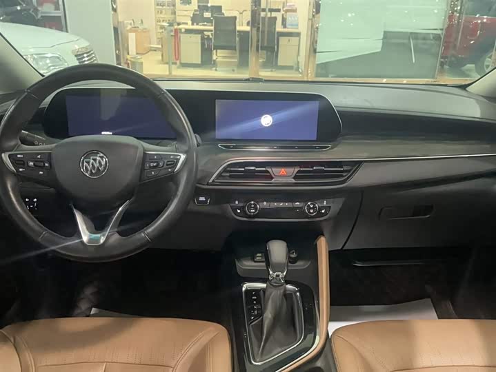 Buick GL6 2021 2021款 323T 轻混动互联豪华型