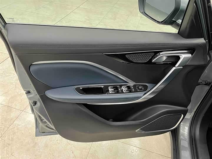 Geely Jiaji 2023 2023款 嘉际L 1.5TD DCT尊贵型