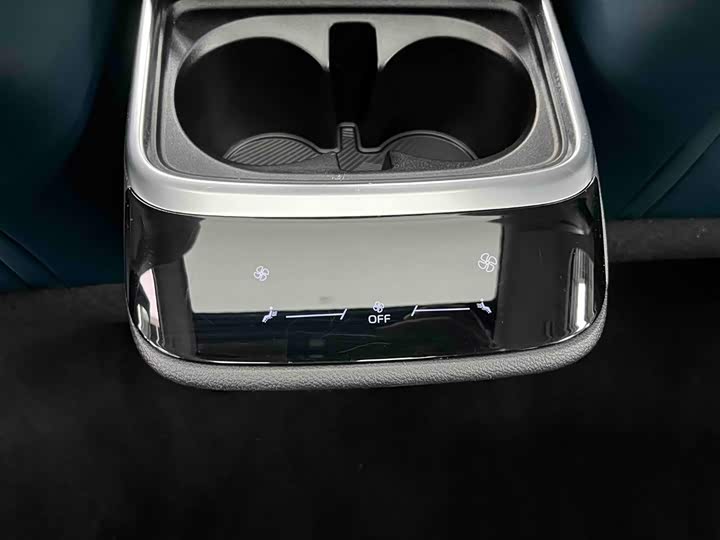 Geely Jiaji 2023 2023款 嘉际L 1.5TD DCT尊贵型