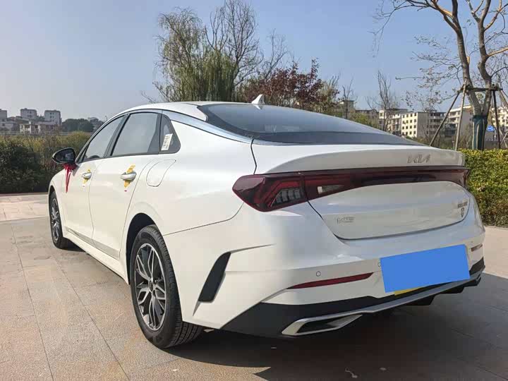 2025 Kia K5