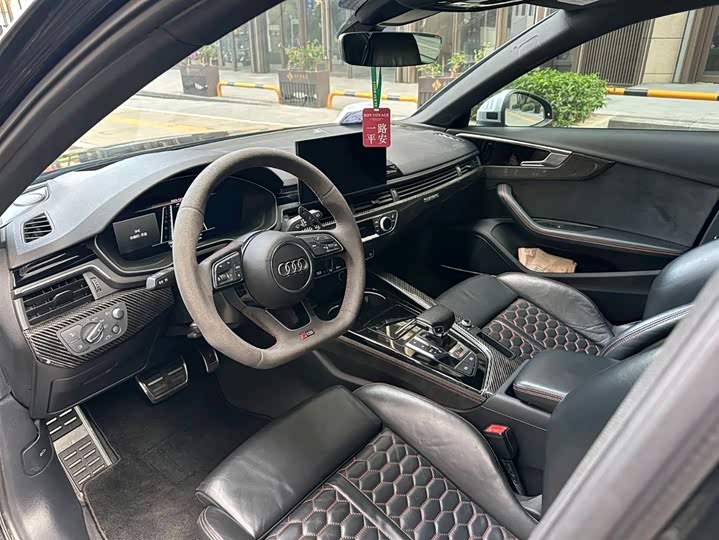Audi RS 4 2021 2021款 RS4 Avant 黑曜版