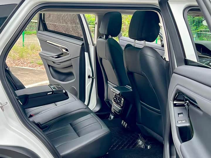 Land Rover Range Rover Evoque L Hybrid 2023 2023款 极光L P300e 插电式电动混合版