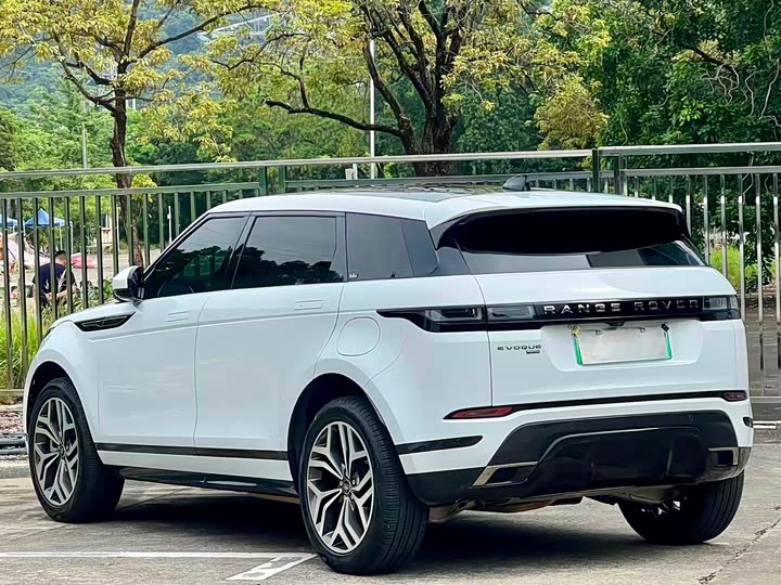 Land Rover Range Rover Evoque L Hybrid 2023 2023款 极光L P300e 插电式电动混合版