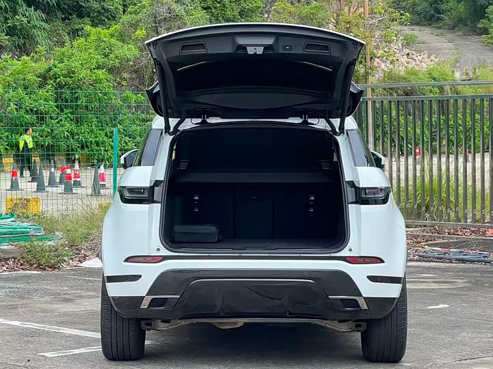 Land Rover Range Rover Evoque L Hybrid 2023 2023款 极光L P300e 插电式电动混合版