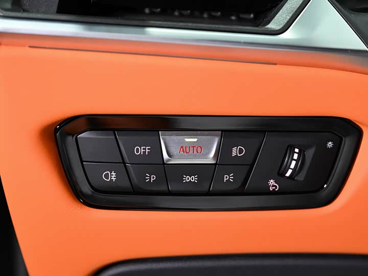 BMW M4 2023 2023款 M4双门轿跑车 M xDrive 雷霆版