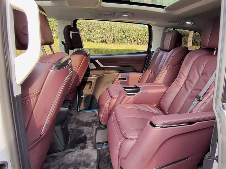 Buick GL8 Century 2025 2025款 2.0T 七座蕴世版