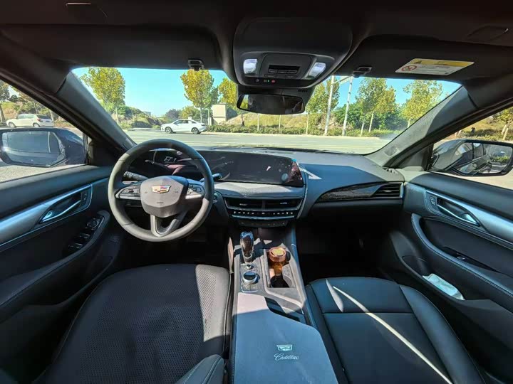 Cadillac CT5 2025 2025款 28T 城市运动版