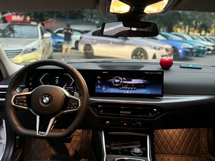 BMW 3 Series 2025 2025款 330Li M运动曜夜套装