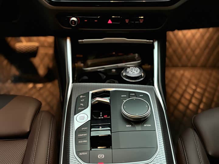 BMW 3 Series 2025 2025款 330Li M运动曜夜套装