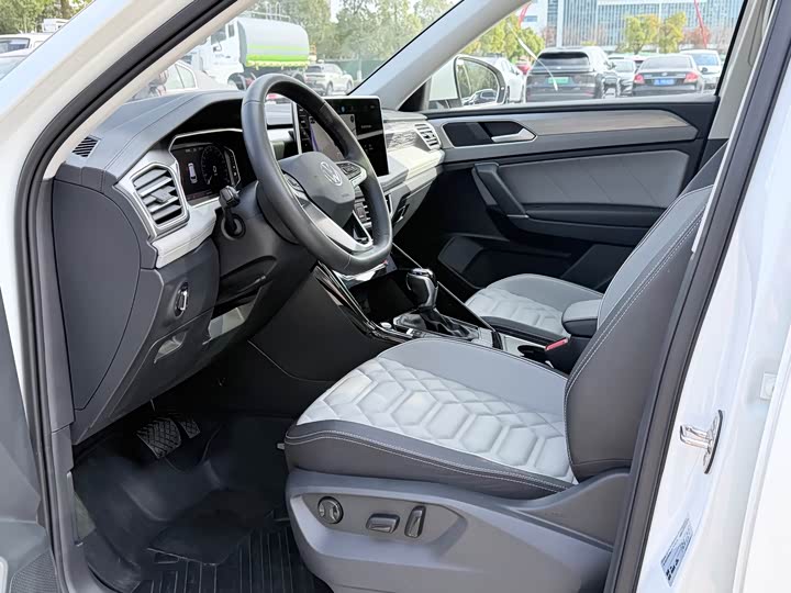 Volkswagen Tayron 2024 2024款 380TSI 四驱R-Line高能版