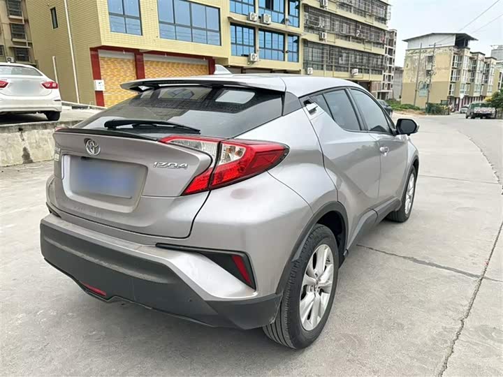 Toyota Izoa 2022 2022款 2.0L 奕行版