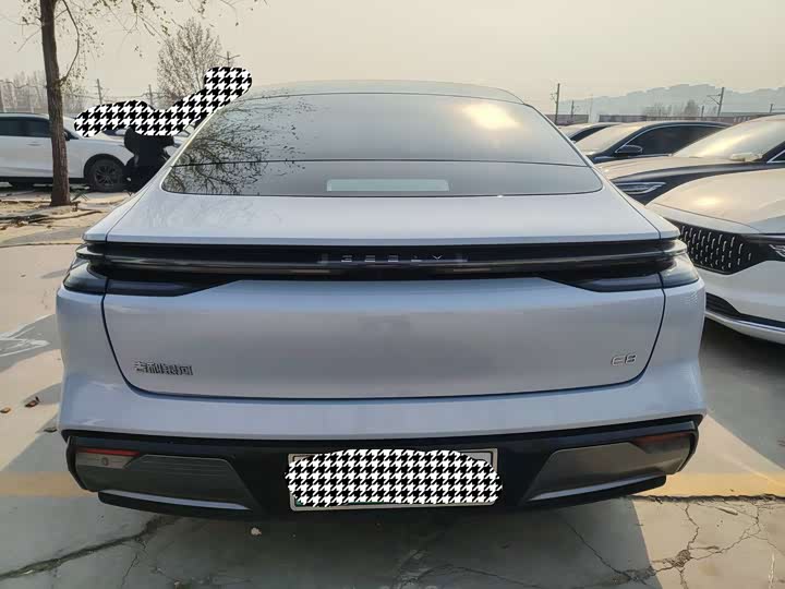 Geely Galaxy E8 2024 2024款 665km 后驱星舰 远航版