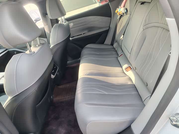 Geely Galaxy E8 2024 2024款 665km 后驱星舰 远航版