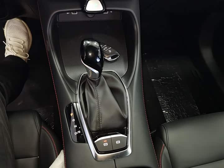 MG Motor 5 2025 2025款 180DVVT 全球抢先版