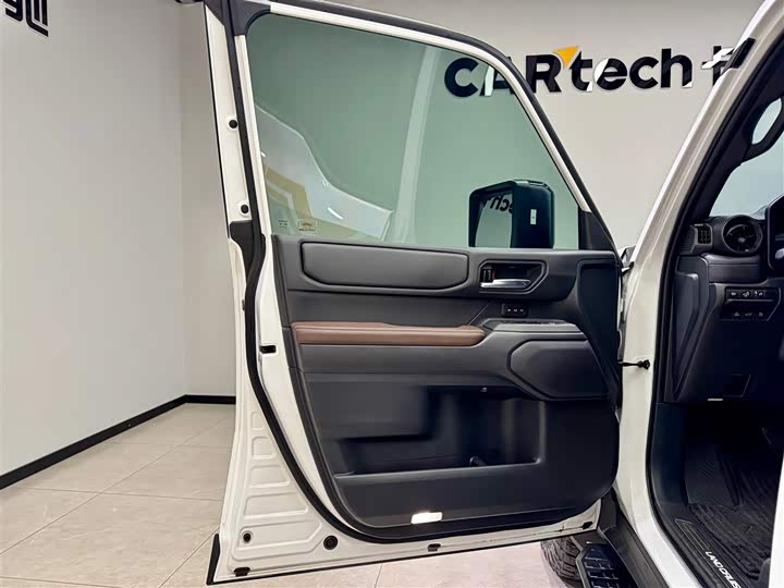 Toyota Prado 2024 2024款 2.4T 悍野WX版 6座