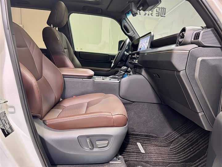 Toyota Prado 2024 2024款 2.4T 悍野WX版 6座