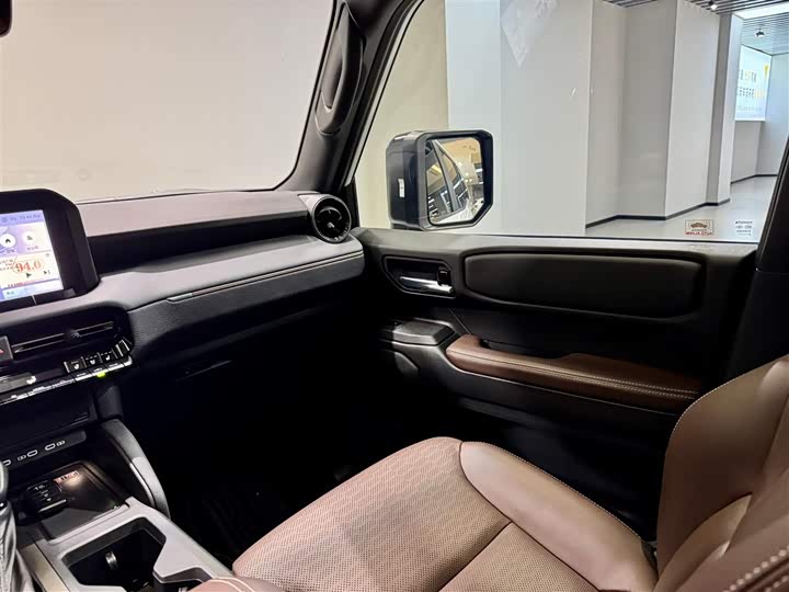 Toyota Prado 2024 2024款 2.4T 悍野WX版 6座