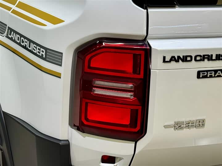 Toyota Prado 2024 2024款 2.4T 悍野WX版 6座