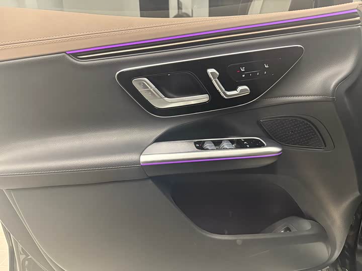 Mercedes-Benz EQE SUV 2024 2024款 500 4MATIC 先锋版