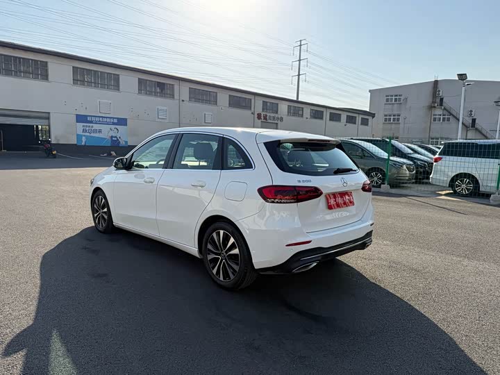 Mercedes-Benz B-Class 2021 2021款 B 200 动感型