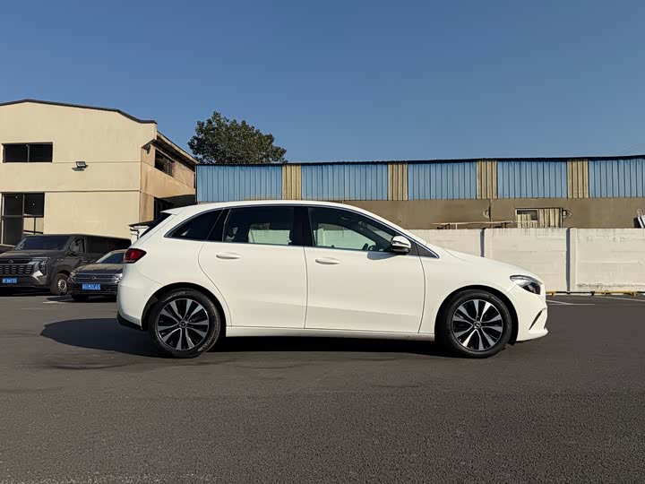 Mercedes-Benz B-Class 2021 2021款 B 200 动感型
