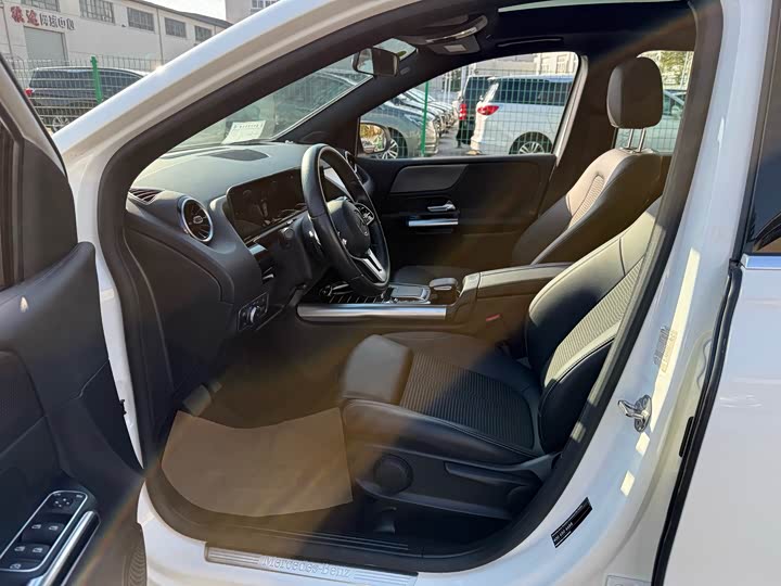 Mercedes-Benz B-Class 2021 2021款 B 200 动感型