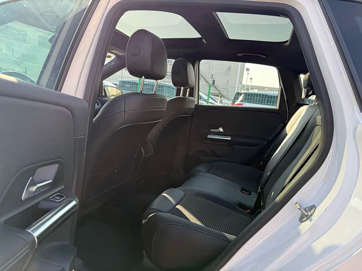 Mercedes-Benz B-Class 2021 2021款 B 200 动感型