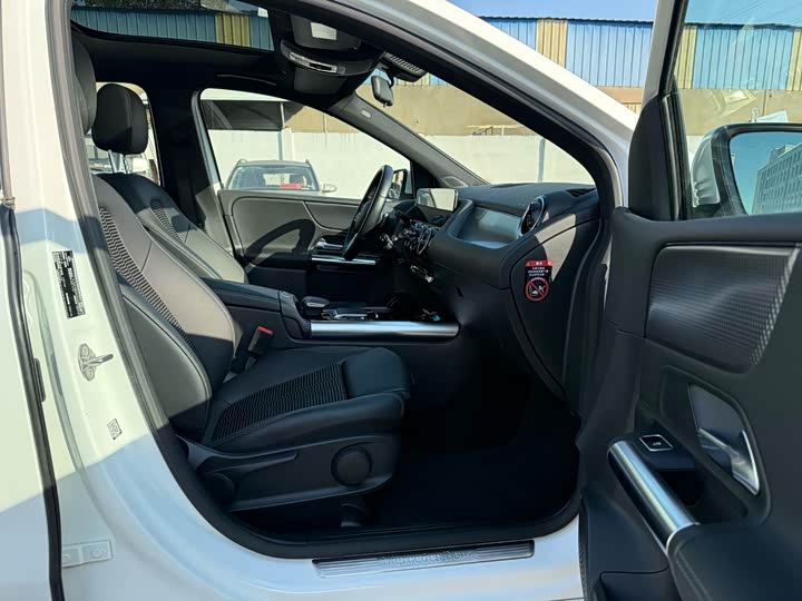 Mercedes-Benz B-Class 2021 2021款 B 200 动感型