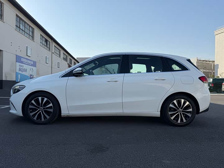 Mercedes-Benz B-Class 2021 2021款 B 200 动感型