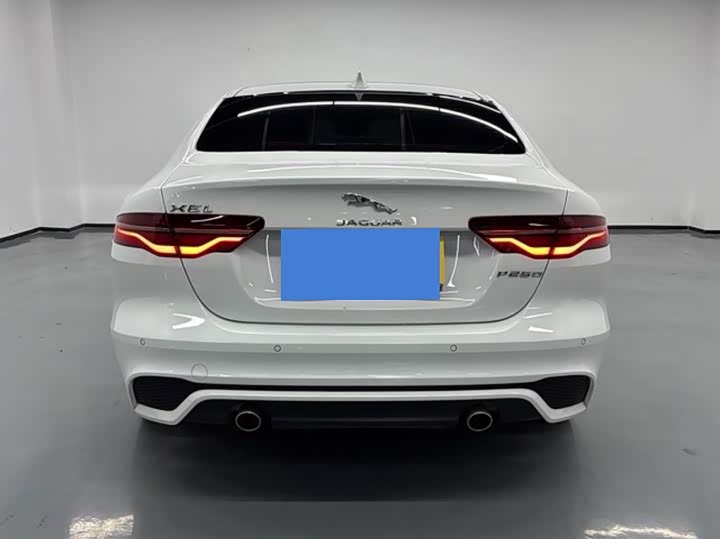 Jaguar XE L 2024 2024款 2.0T 250PS R-DYNAMIC S进取运动版