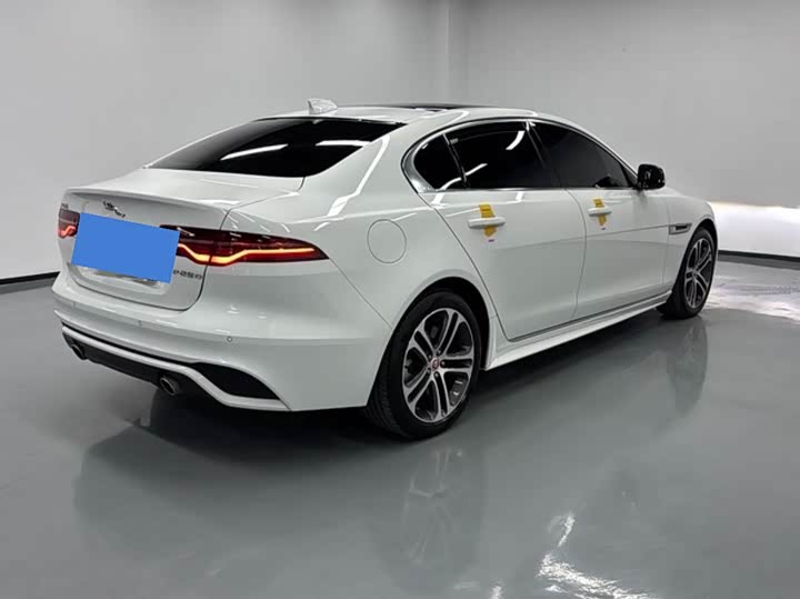 Jaguar XE L 2024 2024款 2.0T 250PS R-DYNAMIC S进取运动版