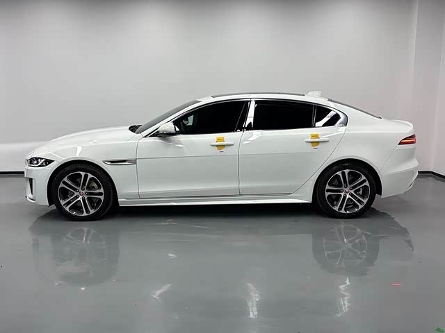 Jaguar XE L 2024 2024款 2.0T 250PS R-DYNAMIC S进取运动版