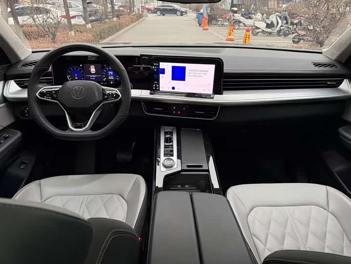 Volkswagen Tavendor 2024 2024款 380TSI 四驱R-Line巡游版