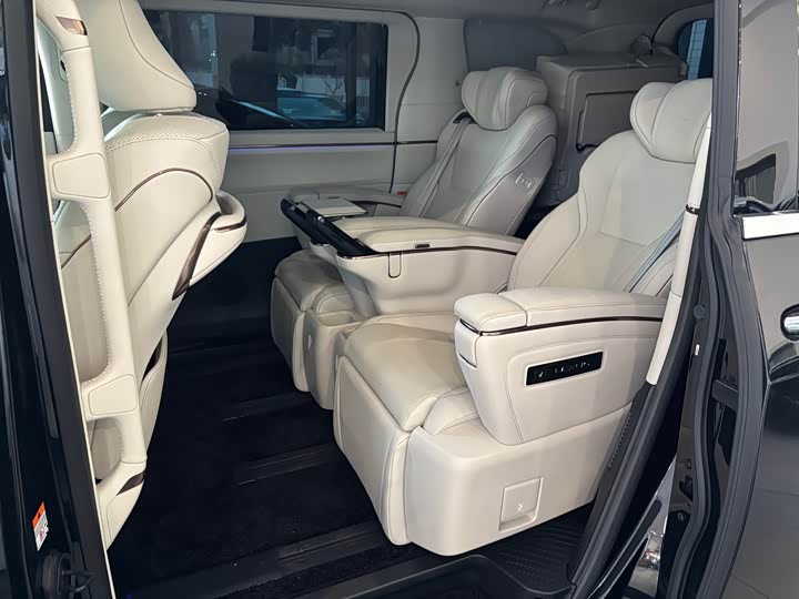 Lexus LM 2025 2025款 500h 六座尊崇版