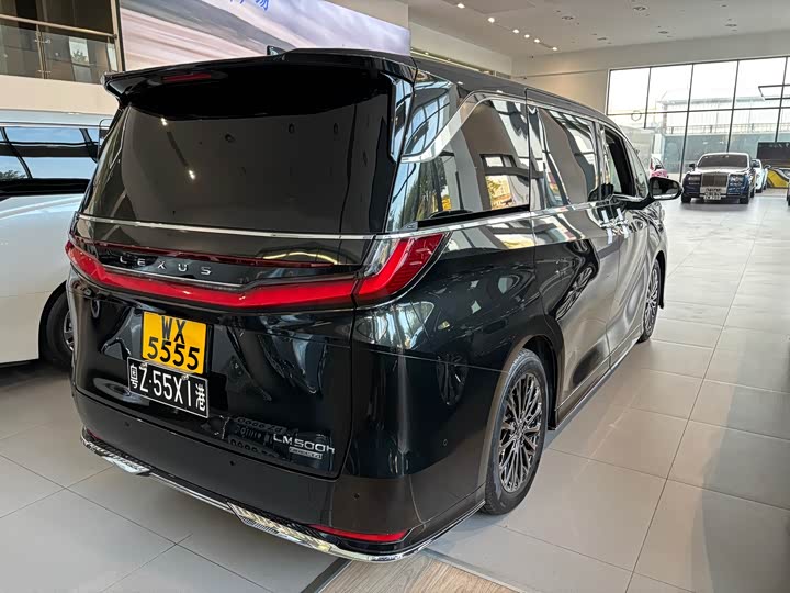 Lexus LM 2025 2025款 500h 六座尊崇版