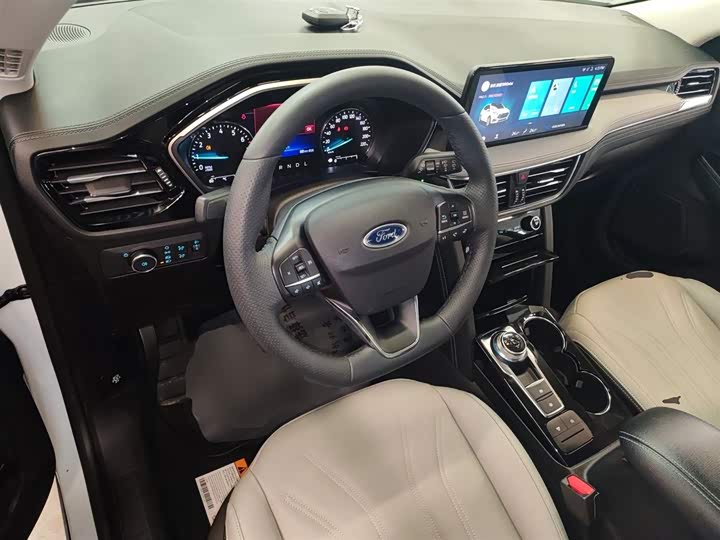 Ford Escape 2024 2024款 EcoBoost 245 两驱悠享款