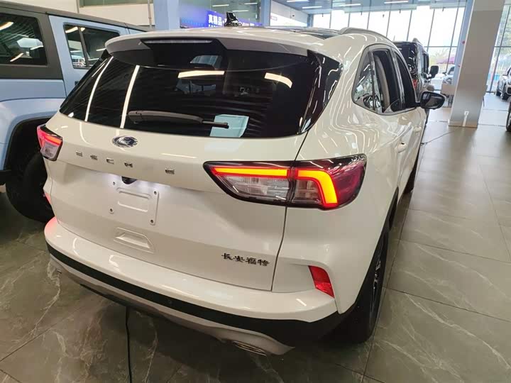 Ford Escape 2024 2024款 EcoBoost 245 两驱悠享款