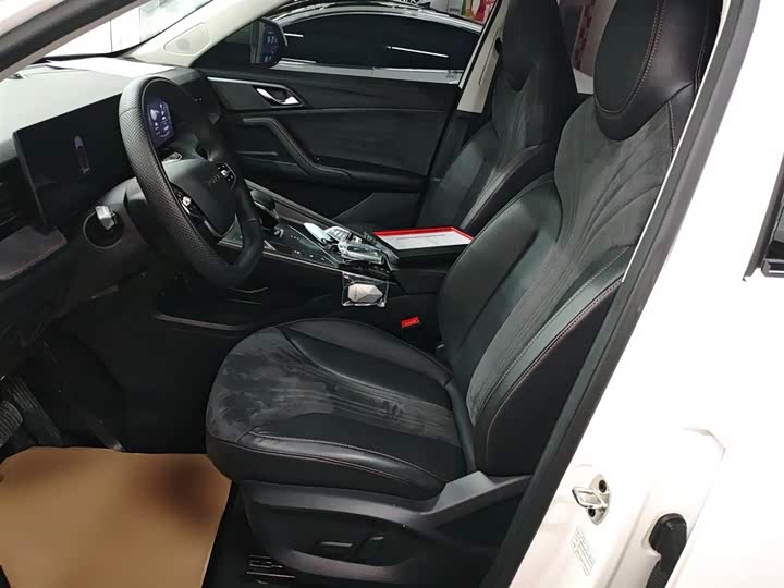 Roewe D5X DMH 2024 2024款 135科技版