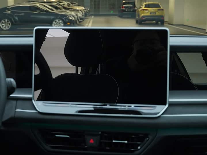 Volkswagen Tayron 2025 2025款 探岳L 330TSI 两驱精英City包