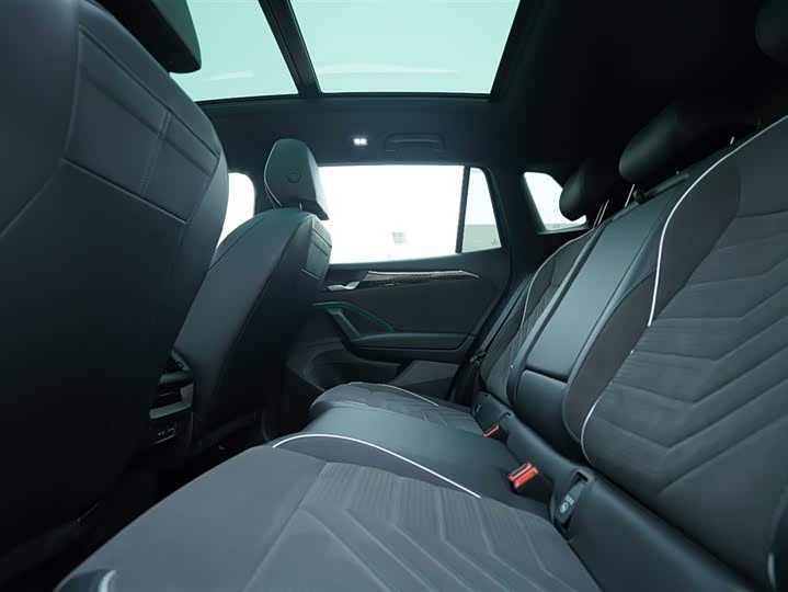 Volkswagen Tayron 2025 2025款 探岳L 330TSI 两驱精英City包