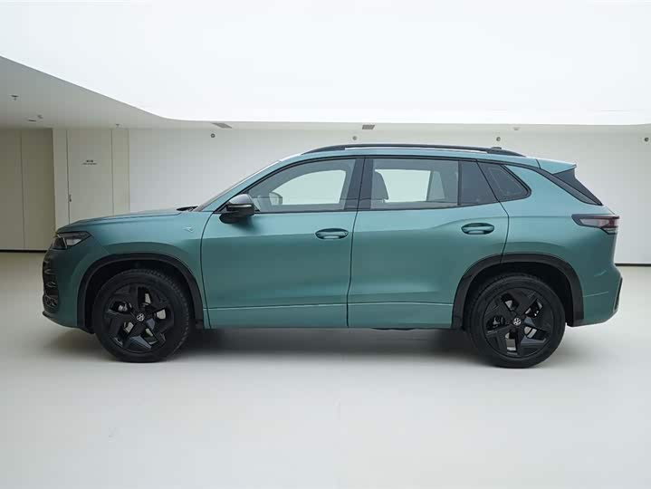 Volkswagen Tayron 2025 2025款 探岳L 330TSI 两驱精英City包