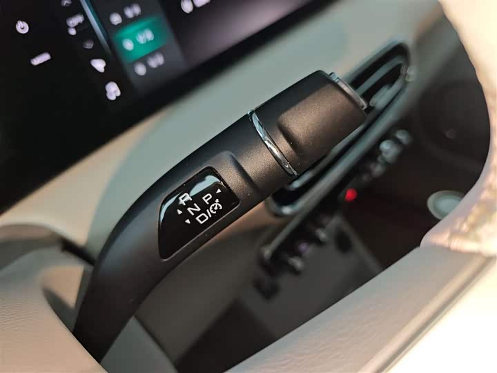 Ora Ballet Cat 2022 2022款 401km 胡桃夹子版