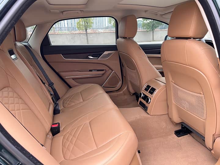 Jaguar XF L 2025 2025款 2.0T P250 两驱尊享豪华版