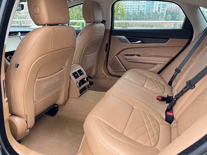 Jaguar XF L 2025 2025款 2.0T P250 两驱尊享豪华版